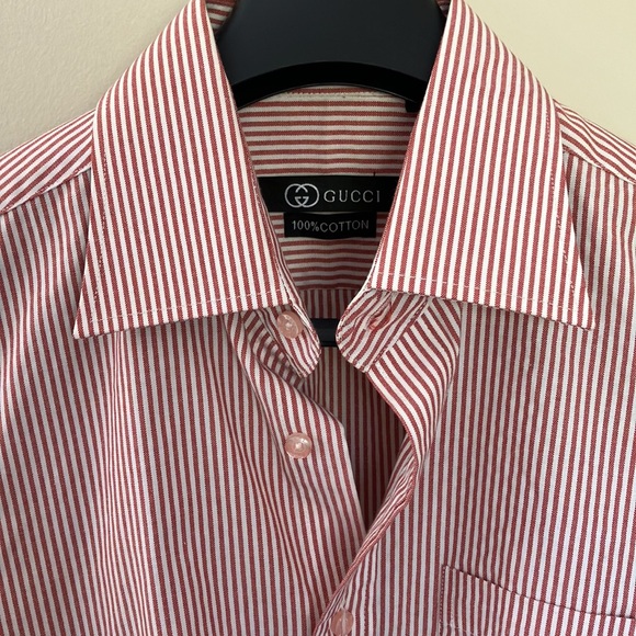 Gucci 100percent cotton men’s shirt in gorgeous coral red stripe. Like new! - Picture 3 of 4